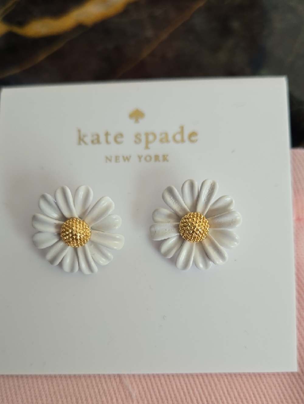 kate spade White and Gold Daisy Stud Earrings
